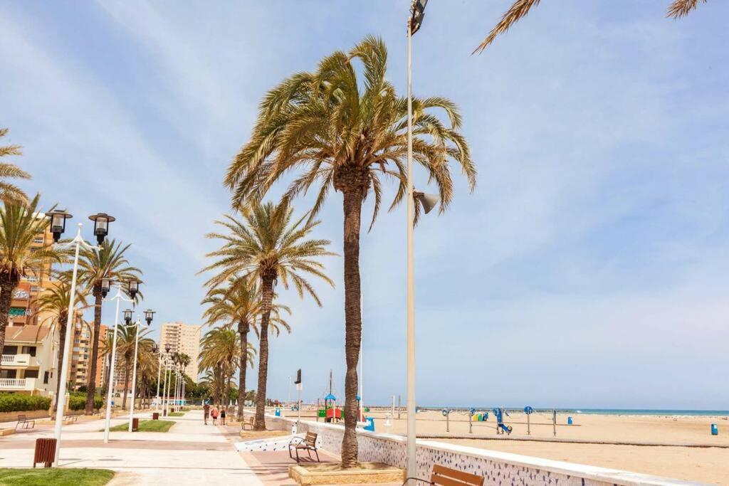 Coqueto Apartamento Junto A La Playa. Пуебла де Фарналс Екстериор снимка